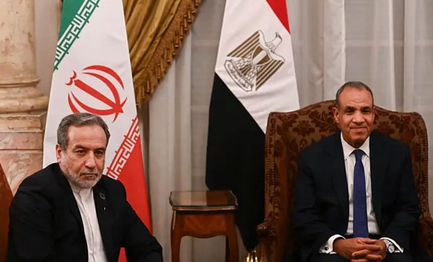 ایران۔امریکا مذاکرات: عباس عراقچی کا مصری ہم منصب سے رابطہ