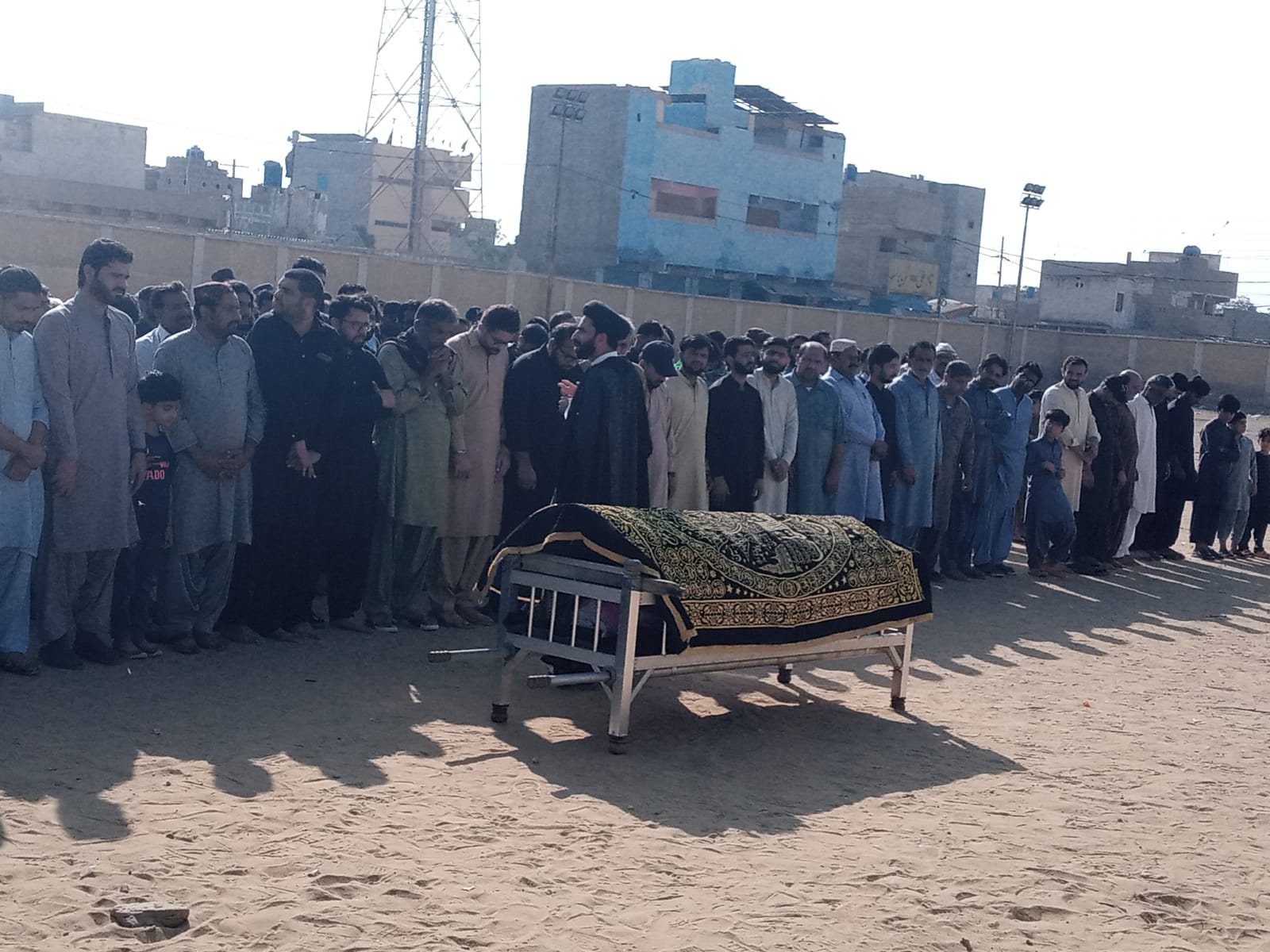 سینئر صحافی عباس پٹھان اور کاشف پٹھان کی والدہ انتقال کر گئیں