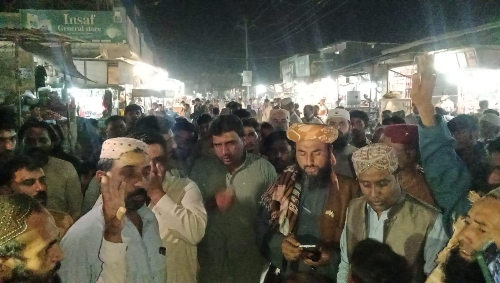 گهگهر ايڪشن ڪميٽي جي سڏ تي گيس جي بندش خلاف ريلي ۽ ڌرڻو