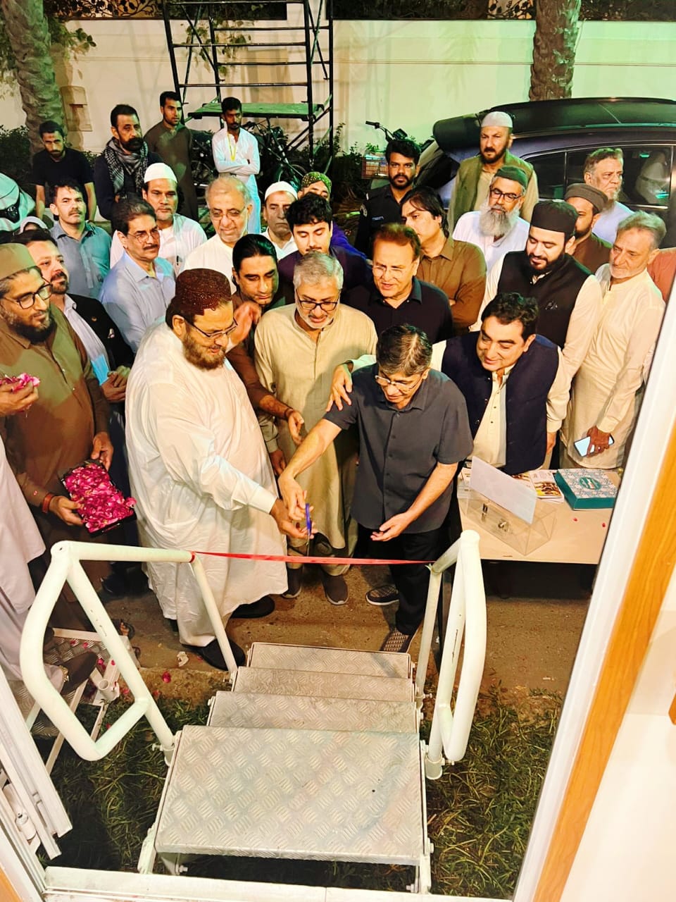 سنڌ جي ٻھراڙي وارن علائقن لاءِ موبائل ارجنٽ ڪيئر يونٽس جو افتتاح