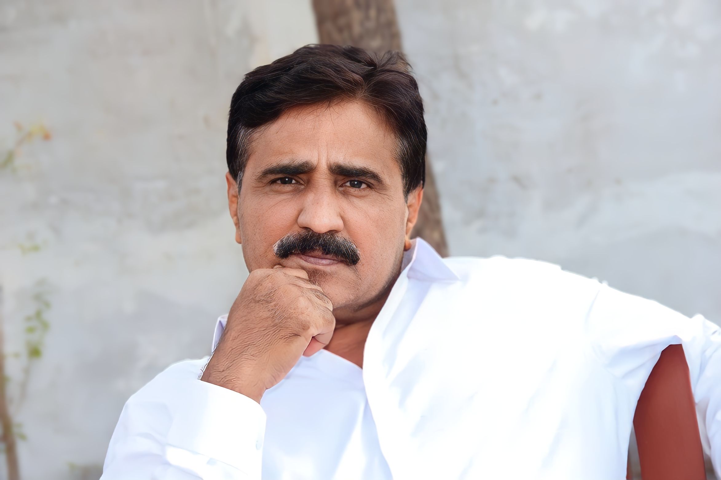 ناميارو شاعر، ڪهاڻيڪار، ڊراما نويس صحافي -ماڻڪ ڪنگراڻي