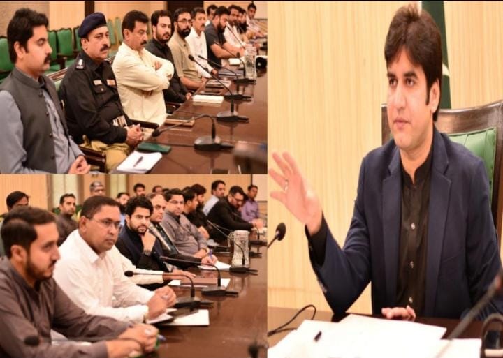 ڊي سي سرمد علي ڀاڳت جي صدارت هيٺ ونڊ پاور پروجيڪٽس بابت اجلاس