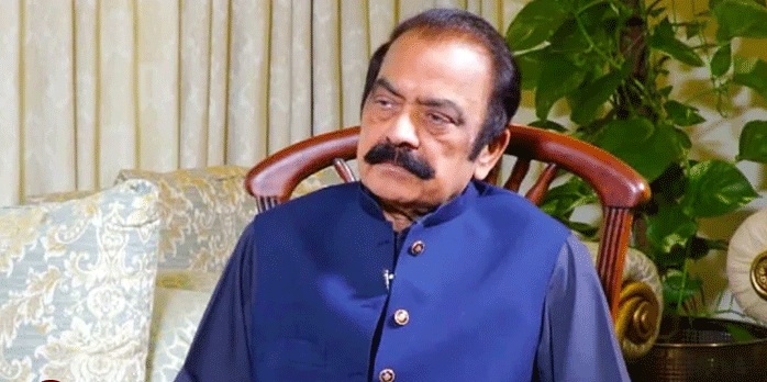 بھارت اور آسٹریلیا میں پیٹرول نہیں، ہمارے ہاں قطاریں نہیں لگیں، احتجاج اسرائیل کے خلاف ہونا چاہیے: رانا ثناء اللہ