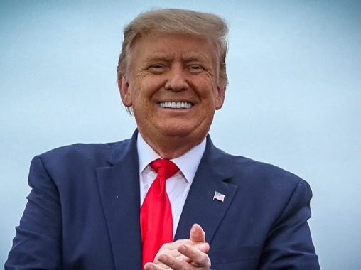 آبناءِ ہرمز دنیا کے لیے تیل کا خزانہ ثابت ہوگا، ہم غیر معمولی دولت کما سکتے ہیں: ڈونلڈ ٹرمپ