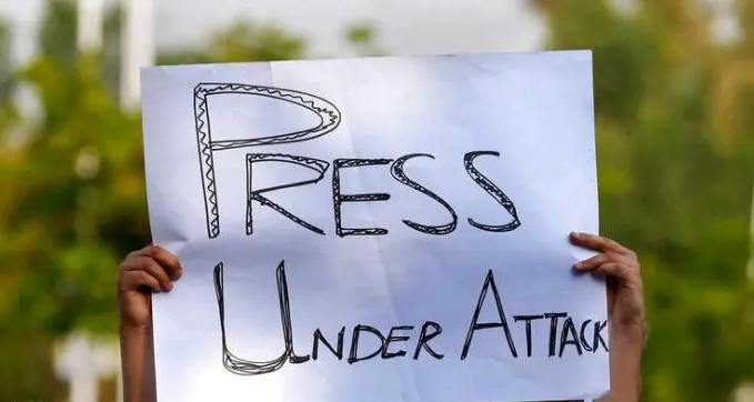 پاکستان میں صحافیوں کے خلاف واقعات میں 60 فیصد اضافہ، پنجاب اور اسلام آباد قلمکاروں کے لیے خطرناک قرار