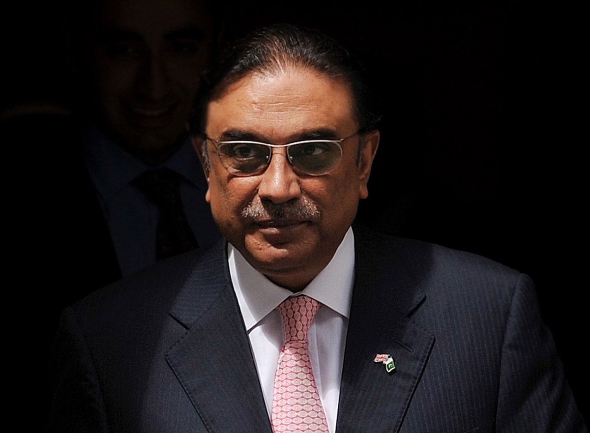 پاکستان عالمی امن کی کوششوں میں بھی کامیاب ہوگا اور ہم دہشتگردوں اور ان کے سرپرستوں کو بھی شکست دیں گے: صدر زرداری