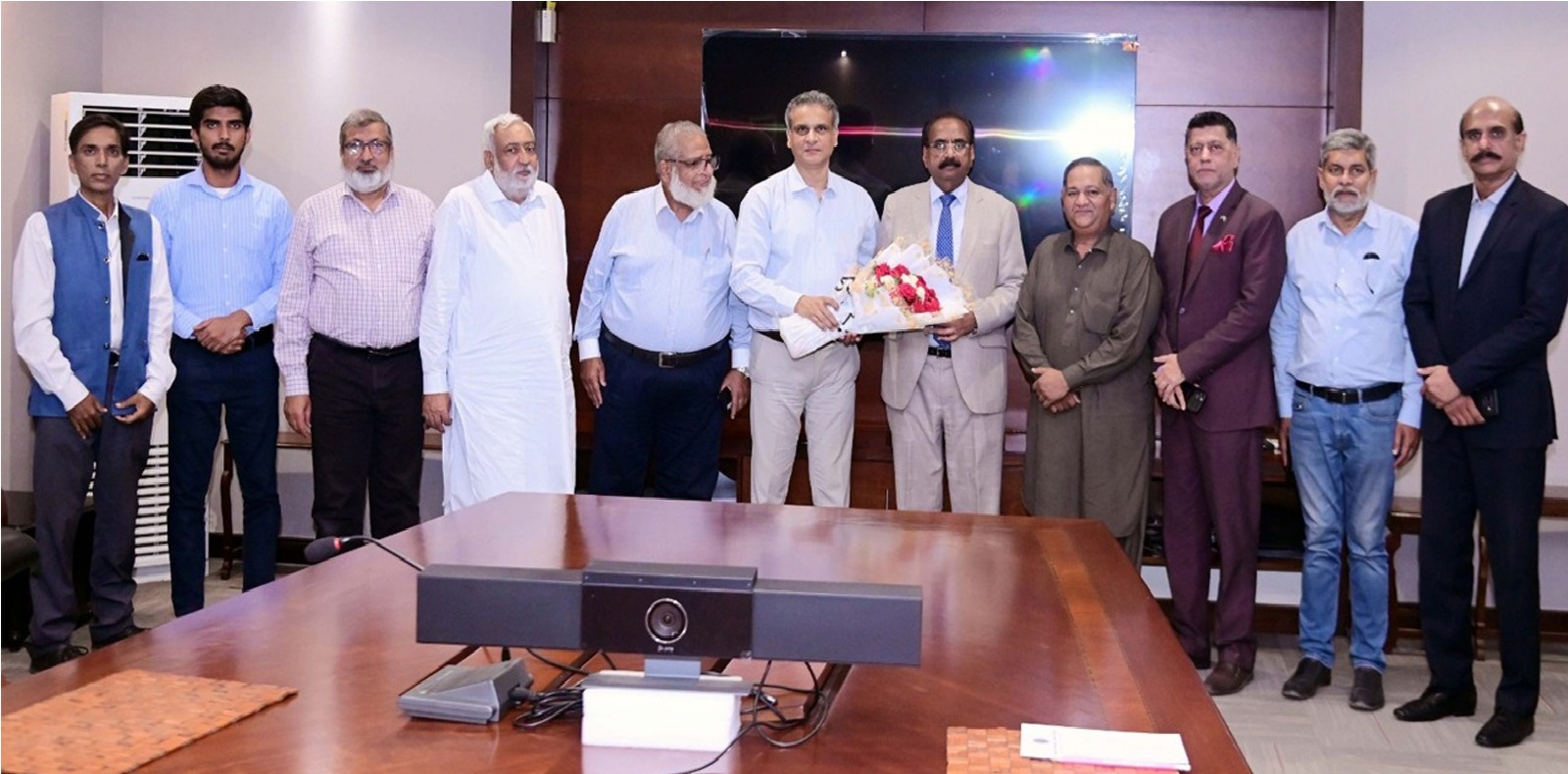 مقامی آٹو انڈسٹری لوکلائزیشن کو فروغ دینے اور ملازمتوں کے تحفظ کے لیے پالیسی سپورٹ مانگتی ہے، غضنفر علی خان