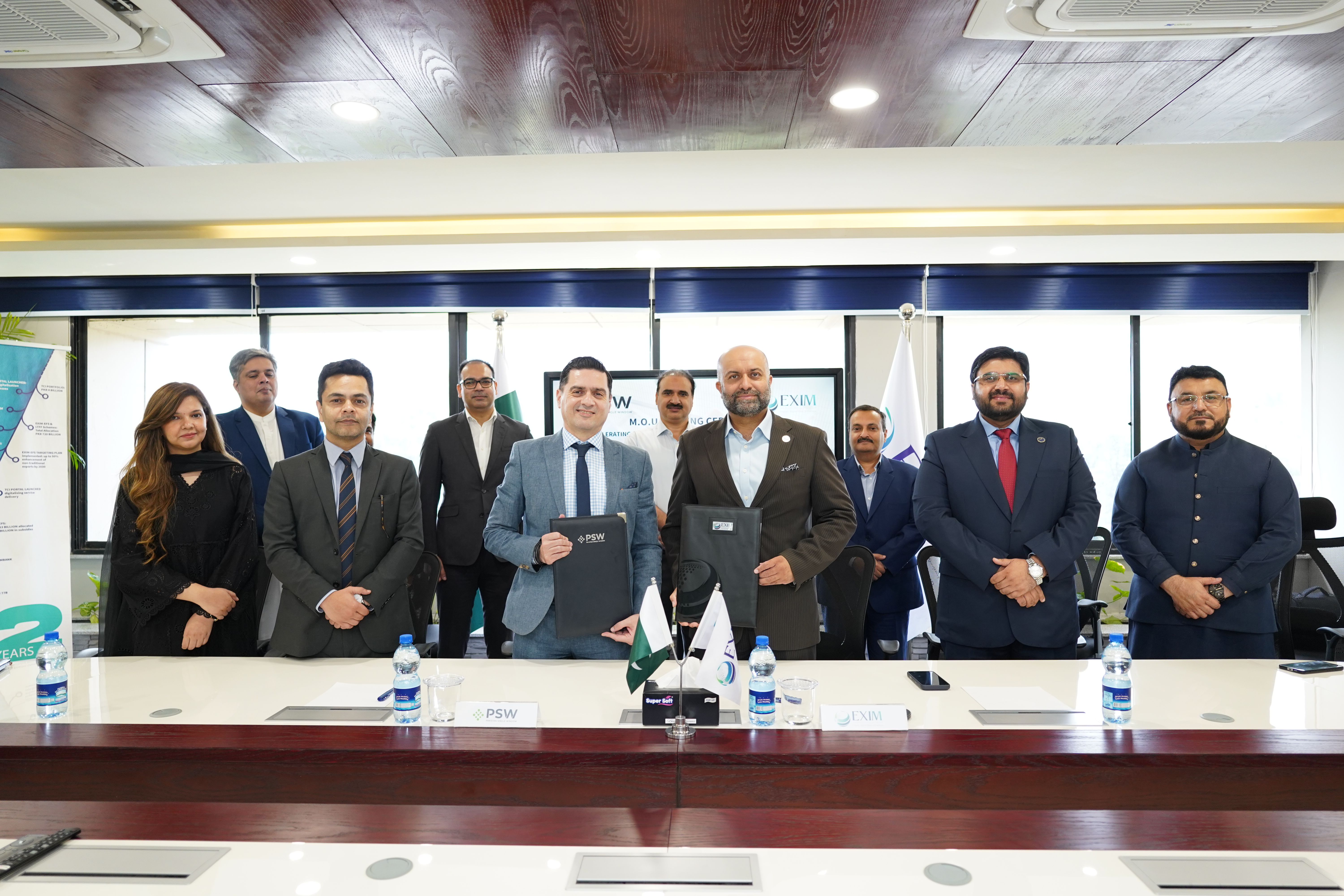 ایگزام بنک اور پی ایس ڈبلیو پاکستانی برآمدات بڑھانے پر متفق