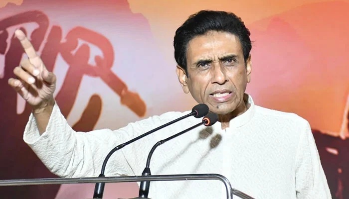 ’’کوئی کیا کہتا ہے فرق نہیں پڑتا، میرا فیصلہ اہم اور آخری ہوگا‘‘ خالد مقبول صدیقی کا مصطفیٰ کمال کے بیان پر سخت ردعمل