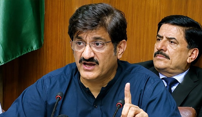 سندھ میں چھپائی گئی ایک لاکھ 72 ہزار میٹرک ٹن سے زائد گندم برآمد، وزیراعلیٰ نے اہم احکامات جاری کر دیے