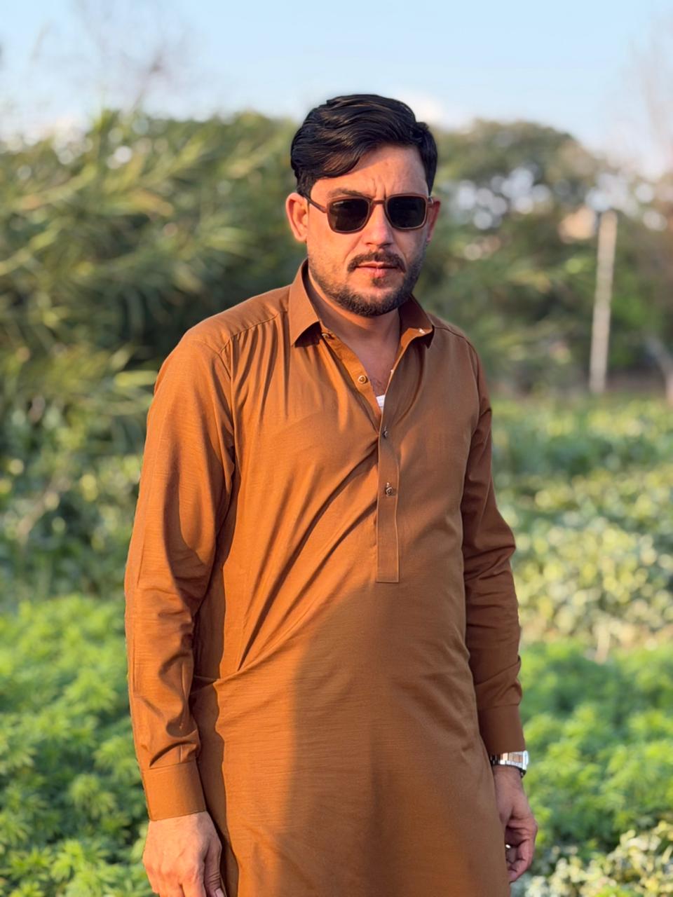 ٹک ٹاک کی دنیا میں ایک منفرد آواز، برکت خان عرف ’’کنگال گروپ آف پاکستان‘‘، پشتو مزاح اور ثقافتی رنگ کے ذریعے نئی شناخت بنانے والے نوجوان کریئیٹر